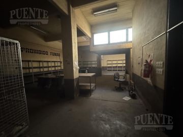 Edificio Comercial en Valentin Alsina