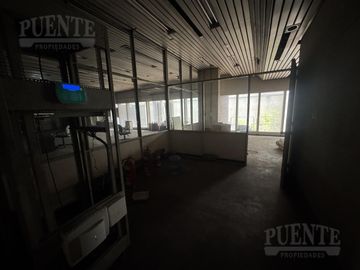 Edificio Comercial en Valentin Alsina