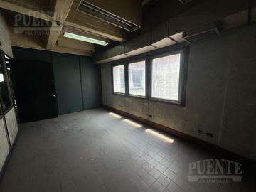 Edificio Comercial en Valentin Alsina