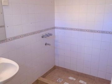VENTA CASA 4 AMBIENTES EN OLIVOS