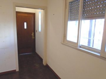 VENTA CASA 4 AMBIENTES EN OLIVOS
