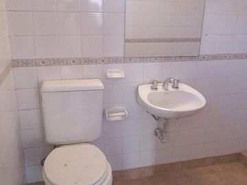 VENTA CASA 4 AMBIENTES EN OLIVOS
