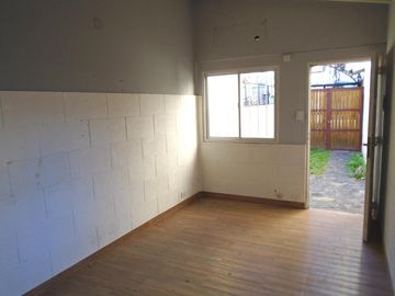 VENTA CASA 4 AMBIENTES EN OLIVOS