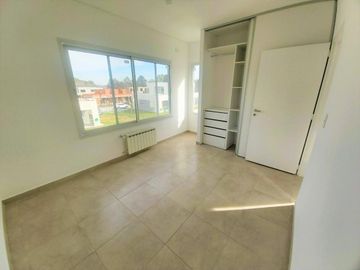 Casa en venta en Pilar del Este - Casas del Este