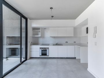 Venta  Departamento 3 ambientes con Jardín en Nuevo Beccar Central