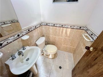 SE VENDE AMPLIO APARTAMENTO EN VILLA SANTOS