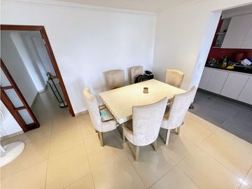 SE VENDE AMPLIO APARTAMENTO EN VILLA SANTOS