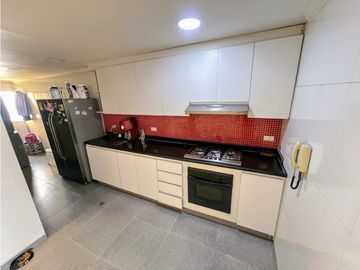 SE VENDE AMPLIO APARTAMENTO EN VILLA SANTOS