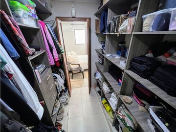 SE VENDE AMPLIO APARTAMENTO EN VILLA SANTOS