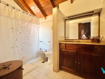 Casa en Venta Castelar Norte Apto crédito 4 ambientes con parque