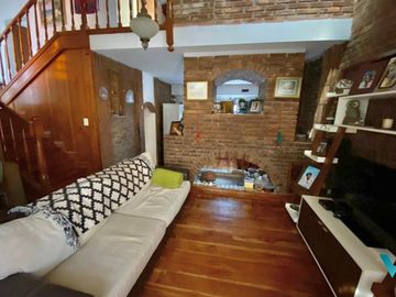 Casa en Venta Castelar Norte Apto crédito 4 ambientes con parque
