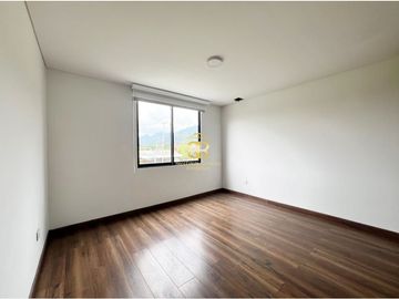 SE VENDE Y ARRIENDA ESPECTACULAR CASA EN CHIA VEREDA TIQUIZA