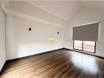 SE VENDE Y ARRIENDA ESPECTACULAR CASA EN CHIA VEREDA TIQUIZA