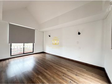 SE VENDE Y ARRIENDA ESPECTACULAR CASA EN CHIA VEREDA TIQUIZA