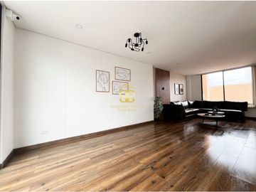 SE VENDE Y ARRIENDA ESPECTACULAR CASA EN CHIA VEREDA TIQUIZA