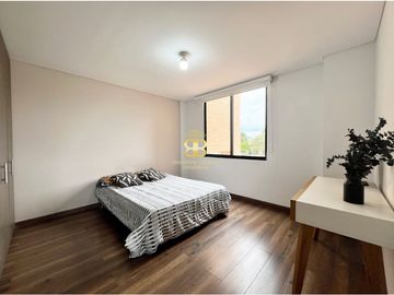 SE VENDE Y ARRIENDA ESPECTACULAR CASA EN CHIA VEREDA TIQUIZA