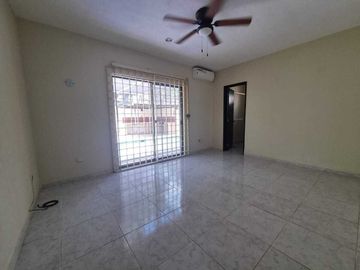 Casa en Venta en Las Margaritas Cholul