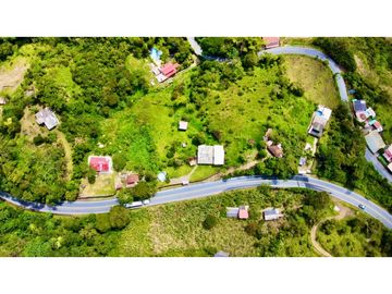 FINCA TURSTICA EN VENTA EN COCORNA ANTIOQUIA