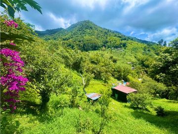FINCA TURSTICA EN VENTA EN COCORNA ANTIOQUIA