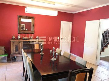 D. Esteche Realty