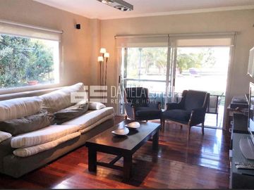 D. Esteche Realty