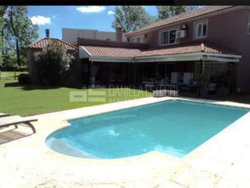 D. Esteche Realty