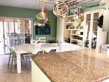 D. Esteche Realty