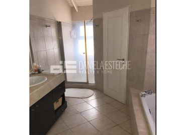 D. Esteche Realty