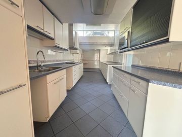 SAN JERÓNIMO, EXCELENTE CASA EN CONDOMINIO CON MÚLTIPLES ESPACIOS