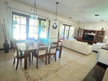 Casa en el Bosque Country Club