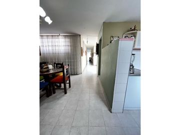 VENDO CASA BELÉN LA GLORIA, 116MTS, SEGUNDO PISO CON TERRAZA