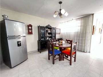VENDO CASA BELÉN LA GLORIA, 116MTS, SEGUNDO PISO CON TERRAZA