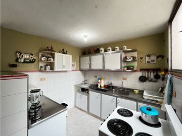 VENDO CASA BELÉN LA GLORIA, 116MTS, SEGUNDO PISO CON TERRAZA