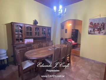 Casa en Castelar Sur
