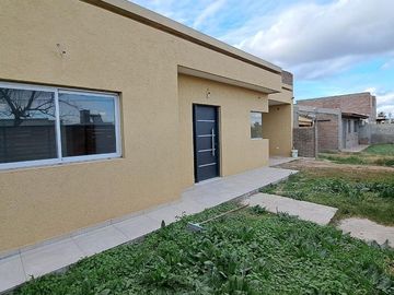 CASA DE DOS DORMITORIOS A ESTRENAR EN CAMPIÑAS DE PIÑERO