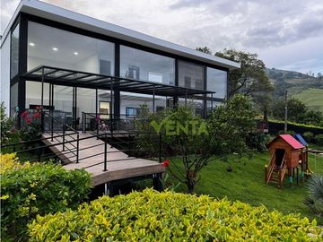 Casa Campestre en Arriendo El Zarzal Copacabana
