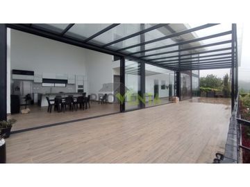 Casa Campestre en Arriendo El Zarzal Copacabana