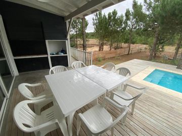 CASA, VENTA,  COSTA ESMERALDA, GOLF, LOTE AL 200, 5 AMBIENTES