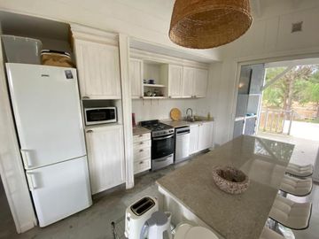 CASA, VENTA,  COSTA ESMERALDA, GOLF, LOTE AL 200, 5 AMBIENTES