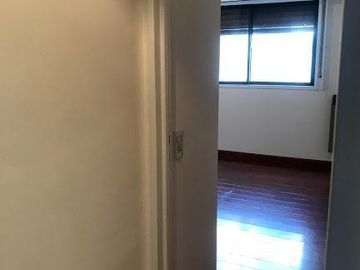 Departamento en venta - 1 Dormitorio 1 Baño - Cochera - 51Mts2 - Lomas de Zamora