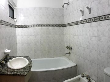 Departamento en venta - 1 Dormitorio 1 Baño - Cochera - 51Mts2 - Lomas de Zamora