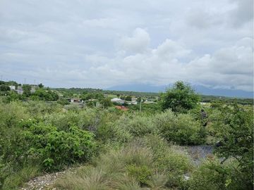 TERRENO EN VENTA FRACC HACIENDA DEL CIELO, CADEREYTA