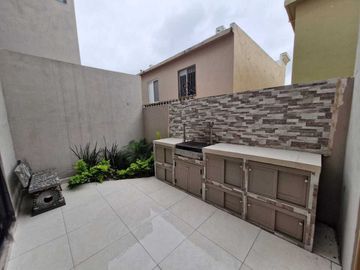 CASA EN VENTA PRIVADA MONTECARLO, SAN NICOLAS