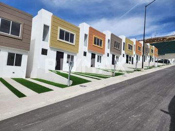 CASA EN VENTA, EN PRIVADAS DEL PACIFICO II, TIJUANA B.C.