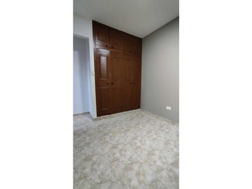 SE ARRIENDA CASA POBLADO 1