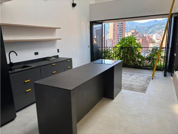 VENTA APARTAMENTO PENTHOUSE LAURELES IGLESIA SANTA TERESITA