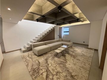 VENTA APARTAMENTO PENTHOUSE LAURELES IGLESIA SANTA TERESITA