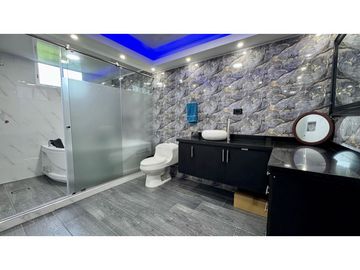Casa esquinera de tres pisos en venta permuta Barrio Santa Ana Palmira