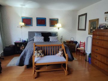 Se vende excelente casa en Lomas Hipódromo (V)