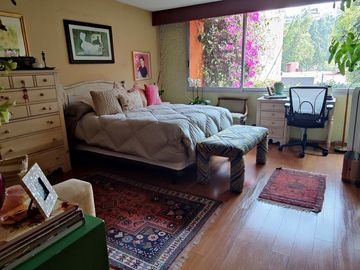 Se vende excelente casa en Lomas Hipódromo (V)
